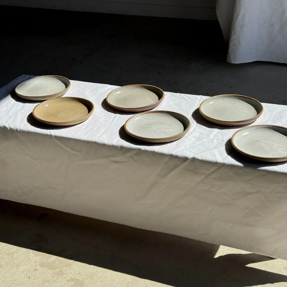 Everyday plates - Set of 6 handmade beige and brown glazed stoneware plates D20 H3 - OFFICE OBJETS