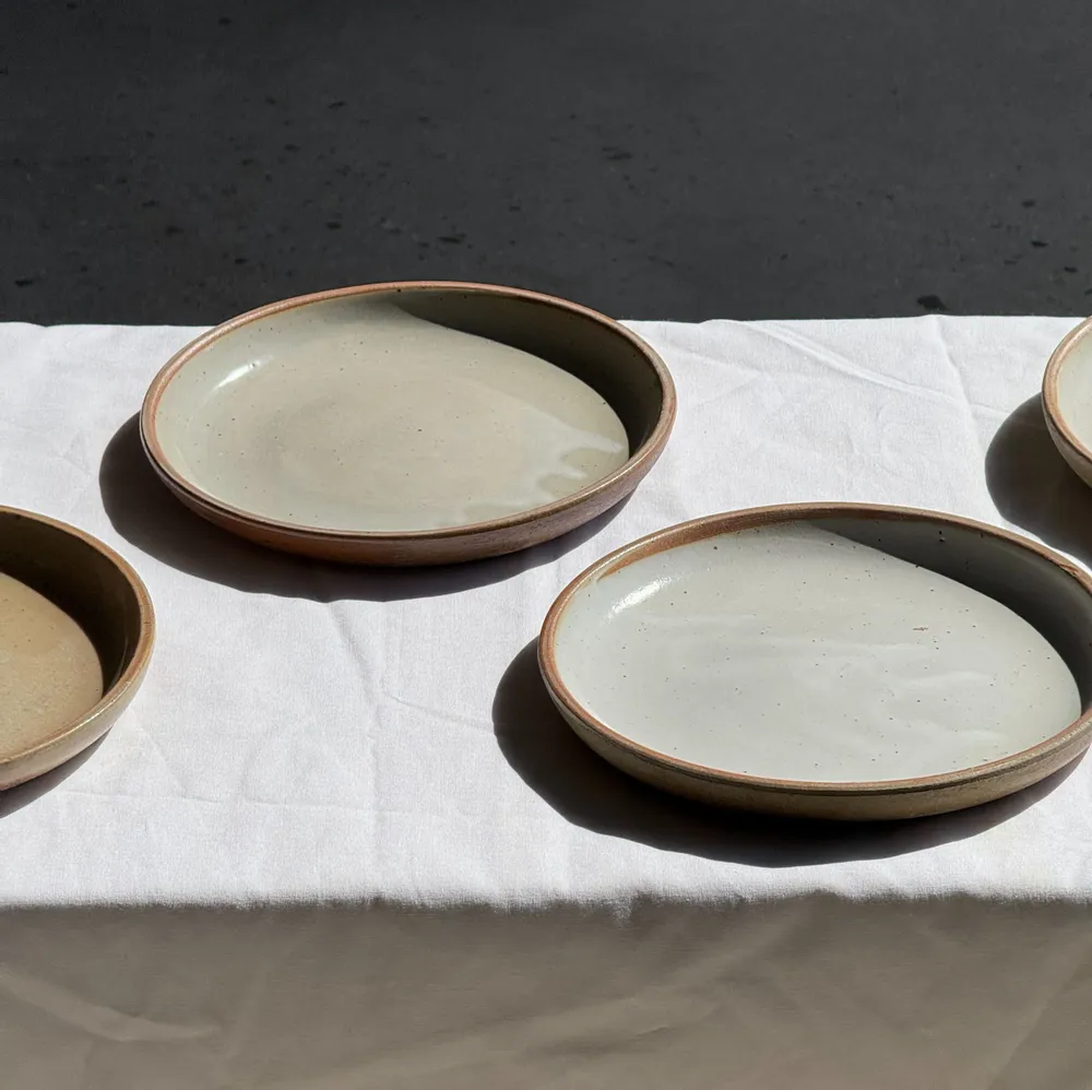 Everyday plates - Set of 6 handmade beige and brown glazed stoneware plates D20 H3 - OFFICE OBJETS