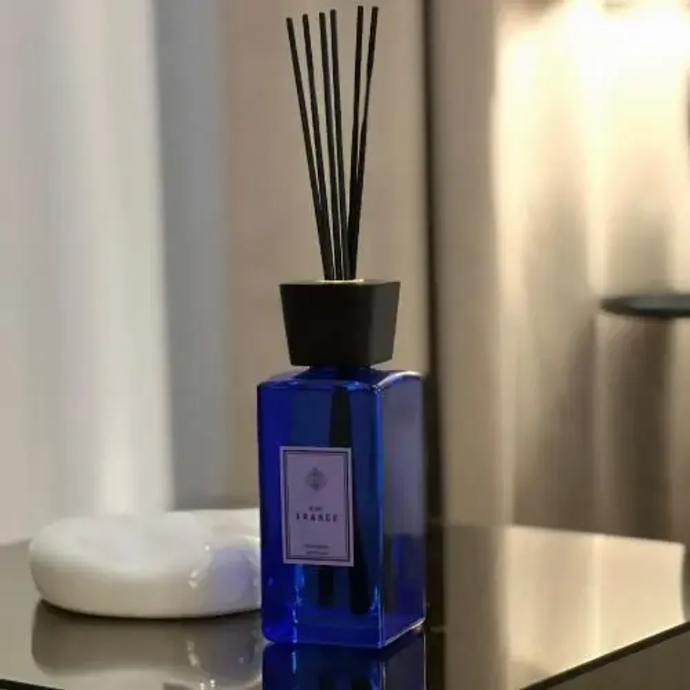 Scent diffusers - Reed Diffuser – Escale Olfactive Collection - LUMEA DECO