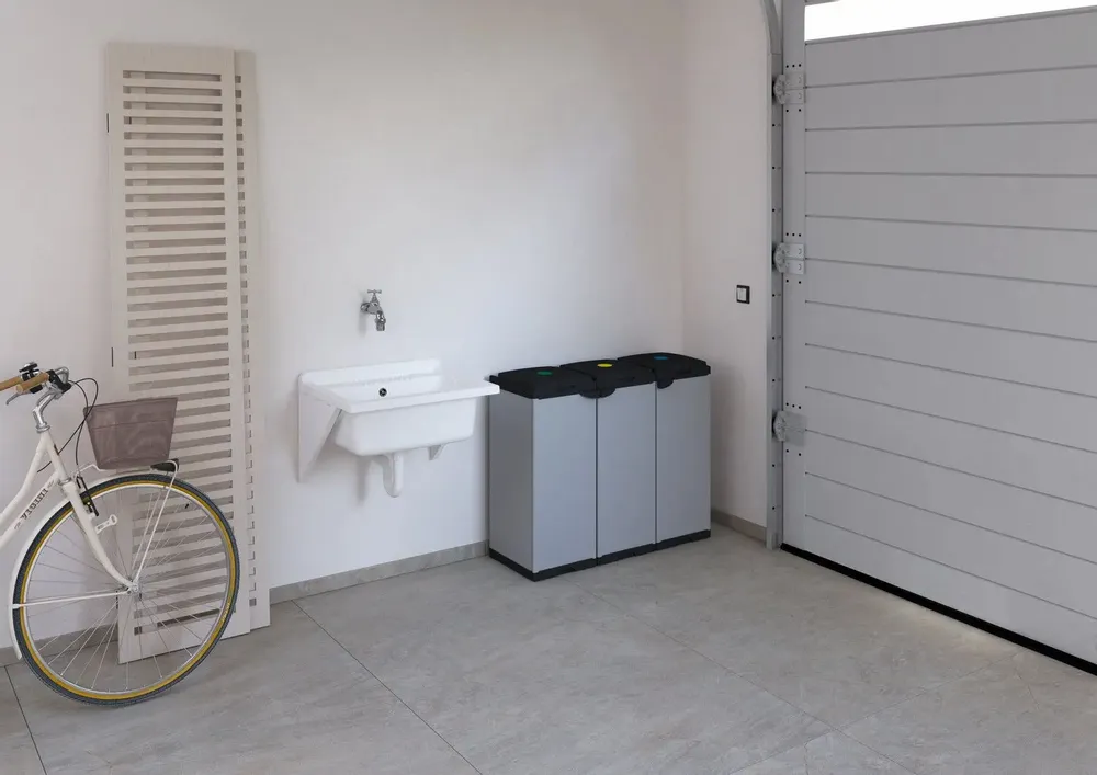 Lavabos - Mongardi : Bac en résine avec supports de fixation murale, Résistant aux acides, Intérieur et Extérieur, 61L × 51P × 26H cm, Blanc - MONGARDI