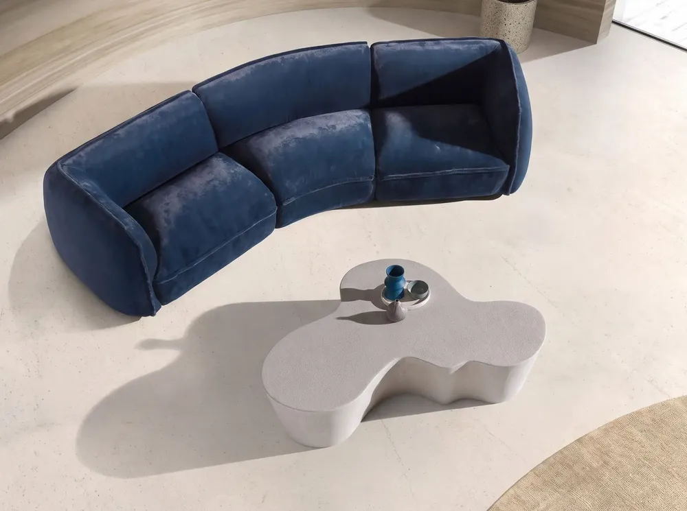 Coffee tables - Organic-shaped coffee table in sand-coloured epoxy fibreglass - ANGEL CERDÁ