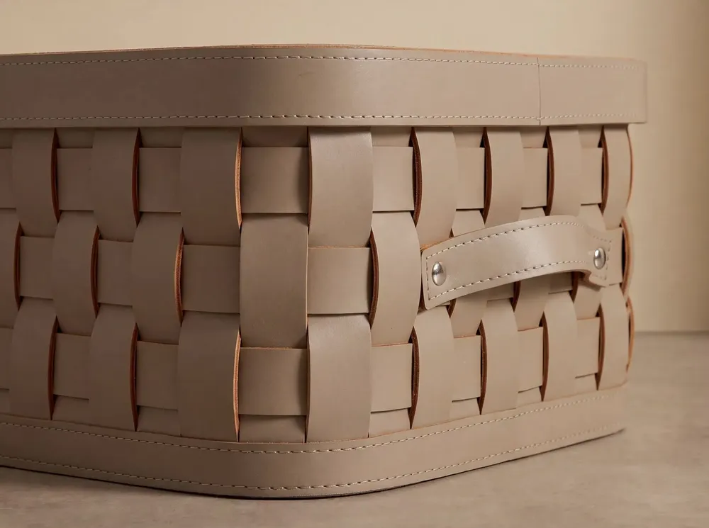 Baskets - Rectangular decorative storage basket in dark mink regenerated leather with lid - ANGEL CERDÁ