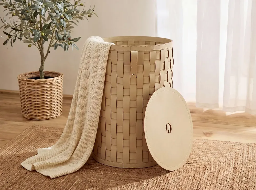 Corbeilles - Panier de rangement décoratif cylindrique en cuir régénéré couleur sable avec couvercle - ANGEL CERDÁ