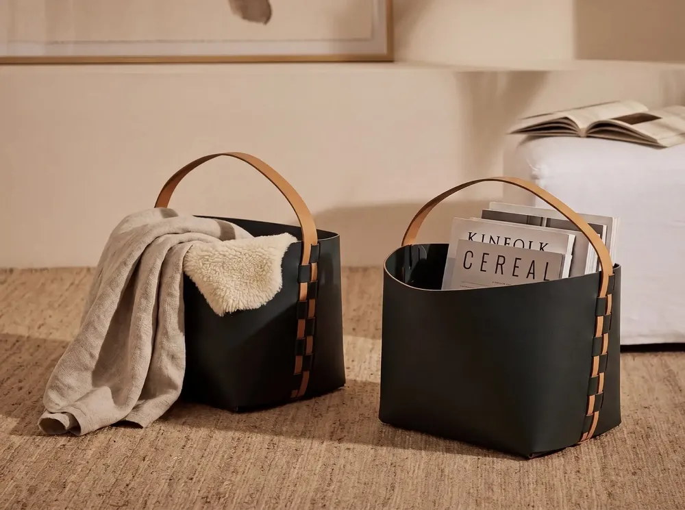 Baskets - Rectangular decorative storage basket in dark blue regenerated leather with handle - ANGEL CERDÁ