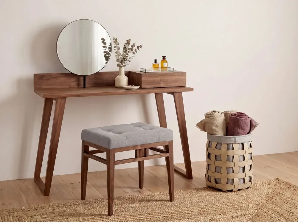 Baskets - Cylindrical decorative storage basket in sand-coloured regenerated leather - ANGEL CERDÁ