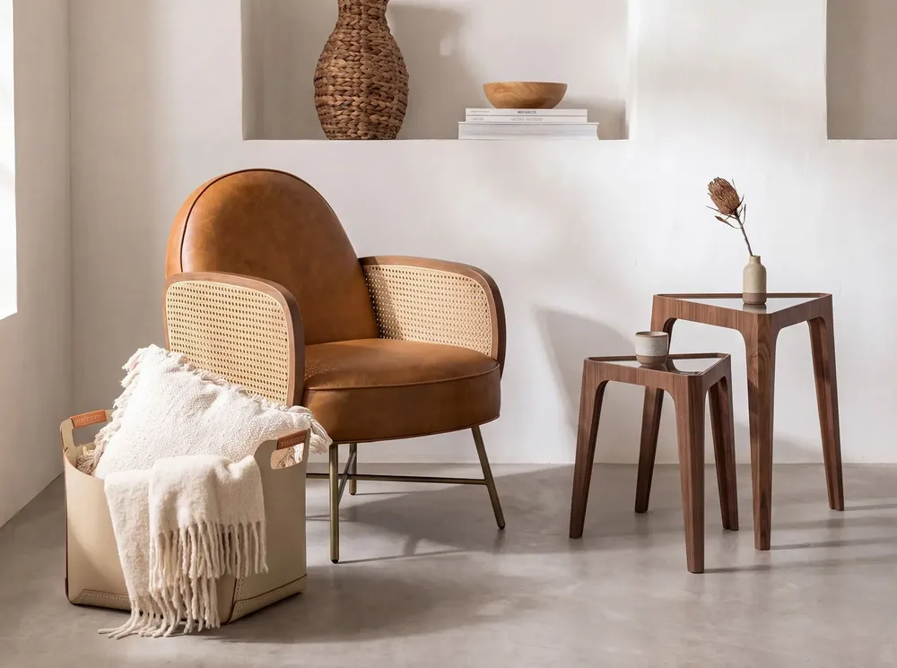Baskets - Rectangular decorative storage basket in sand-coloured regenerated leather with handles - ANGEL CERDÁ