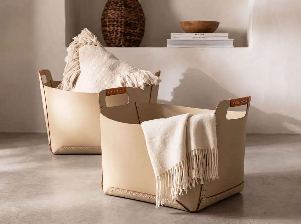 Baskets - Rectangular decorative storage basket in sand-coloured regenerated leather with handles - ANGEL CERDÁ