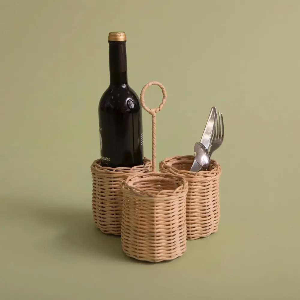 Couverts de service - PORTE-BOUTEILLE EN ROTIN - MAHE HOMEWARE