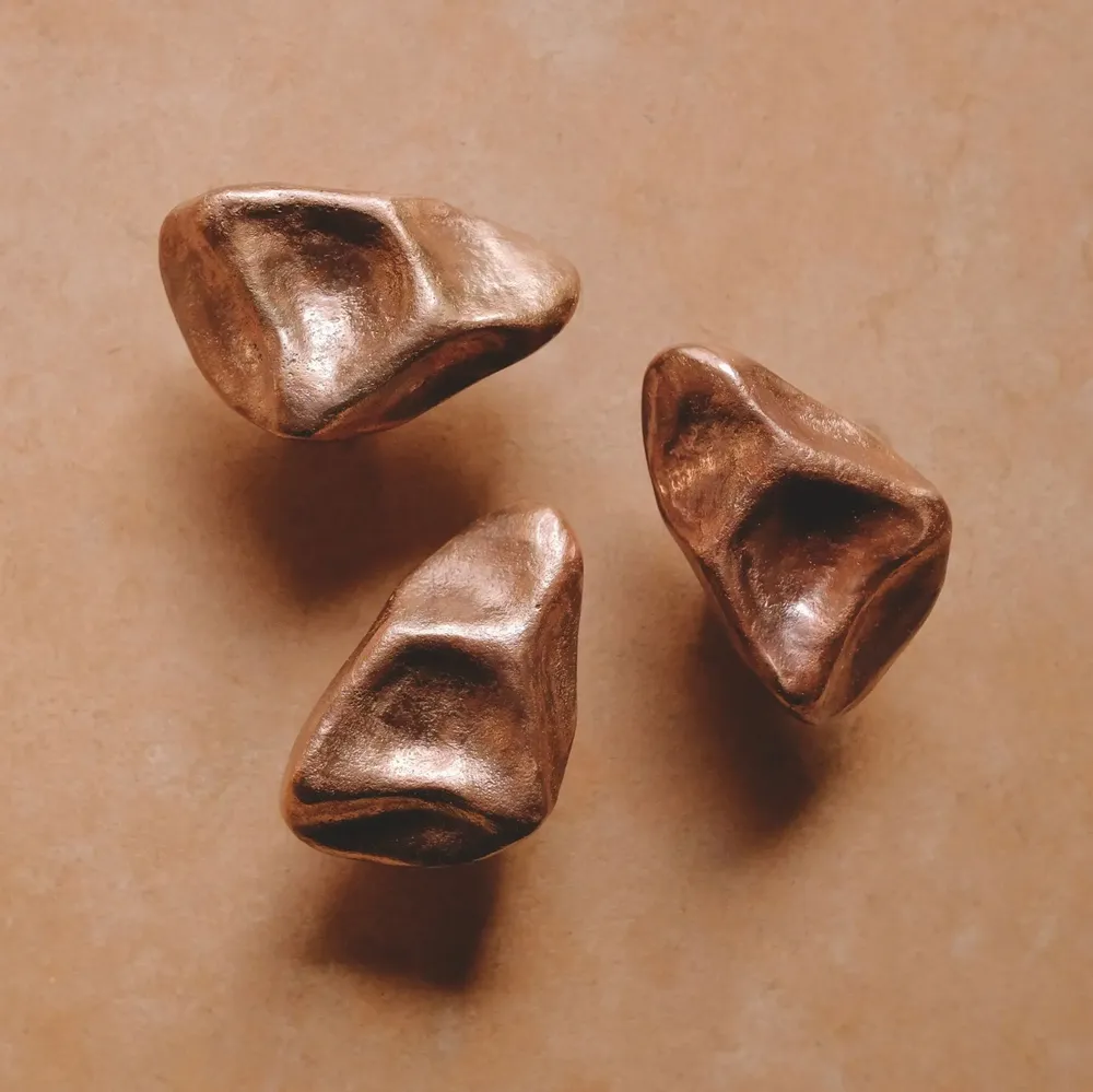 Sideboards - Subtle Pinch small knob/hook - EVAANNA