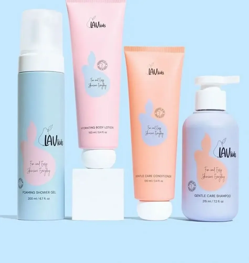 Children's bathtime - Daily Face Routine for Kids and Teens - MISS NELLA - LAV KIDS