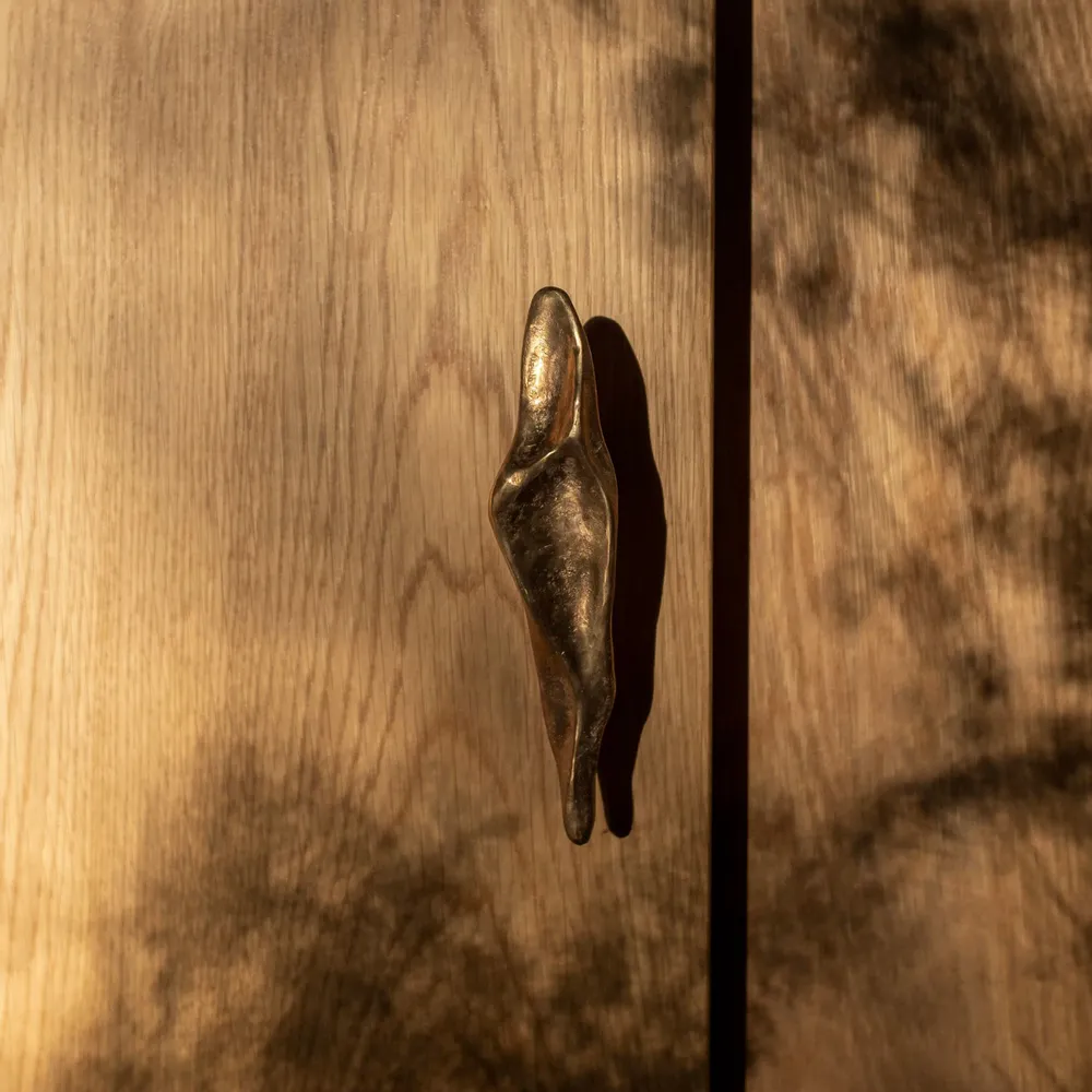 Wardrobe - Gentle Pinch long knob - EVAANNA