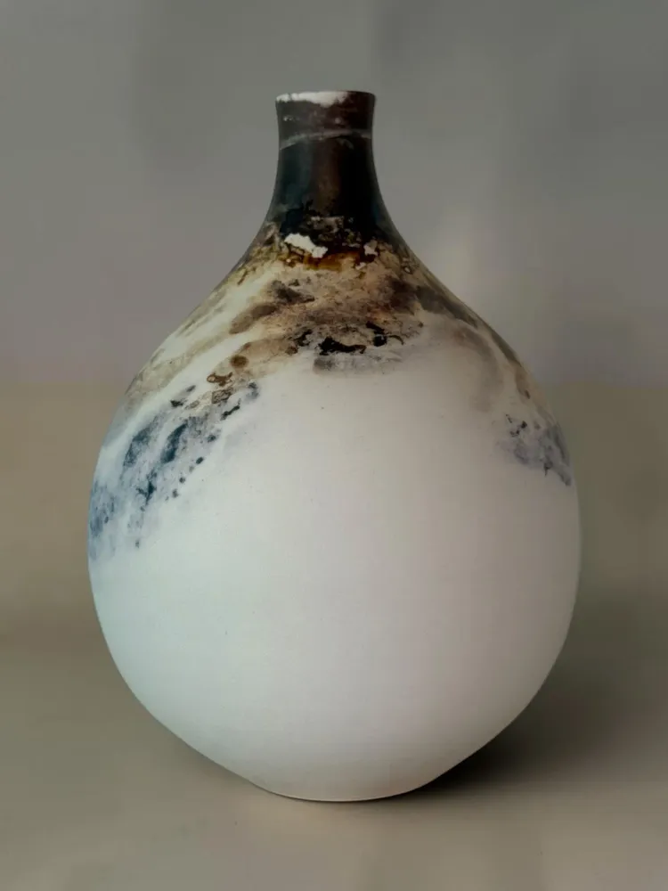 Pottery - Saggar-Fired Arita Porcelain Vase — Shuhari Collection - JOHN MAC CERAMICS