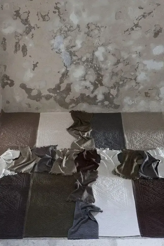 Autres linges de bain - Tapis Enzo Souris 54 X 64 - MAISON VIVARAISE - SDE VIVARAISE WINKLER