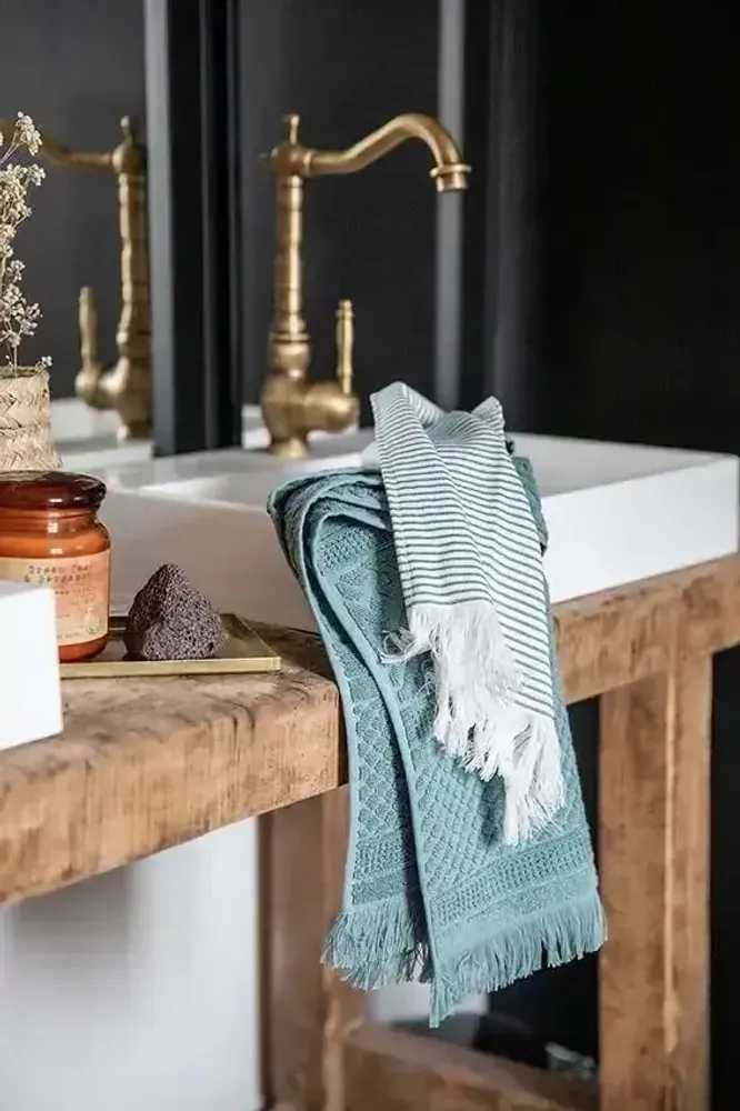 Serviettes de bain - Serviette Invite Zoe Vert de Gris 30 X 50 - MAISON VIVARAISE - SDE VIVARAISE WINKLER