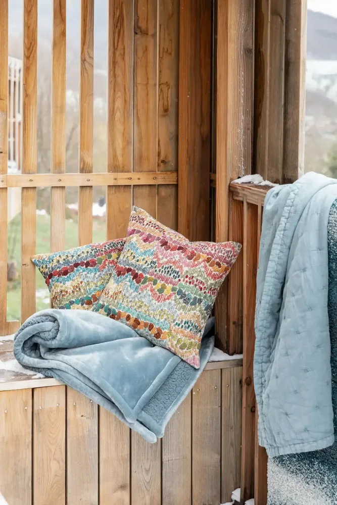 Throw blankets - Michka Throw Blanket Alizée 130 X 160 - MAISON VIVARAISE - SDE VIVARAISE WINKLER