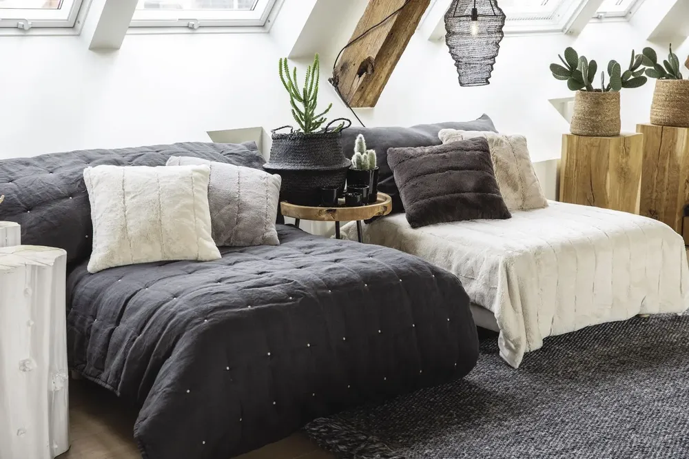 Linge de lit - Jeté Zeff Tonnerre 240 x 260 - MAISON VIVARAISE - SDE VIVARAISE WINKLER