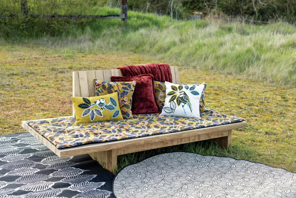 Throw blankets - Tender Throw Blanket Geranium 150 X 200 - MAISON VIVARAISE - SDE VIVARAISE WINKLER