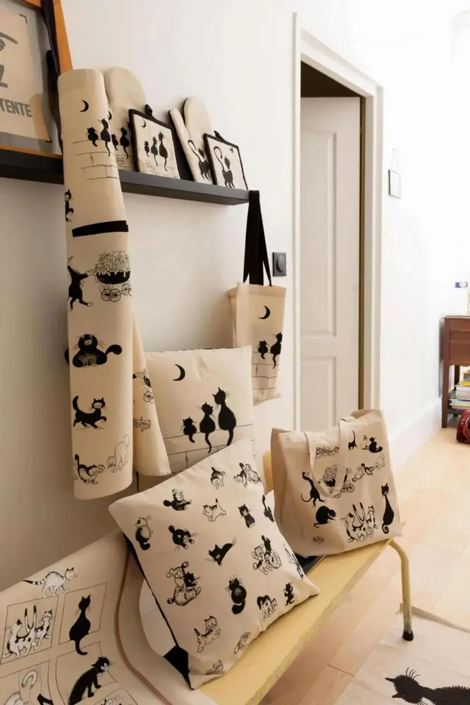 Aprons - Printed kitchen apron Dubout 3 chats Beige 72 X 85 - MAISON VIVARAISE - SDE VIVARAISE WINKLER