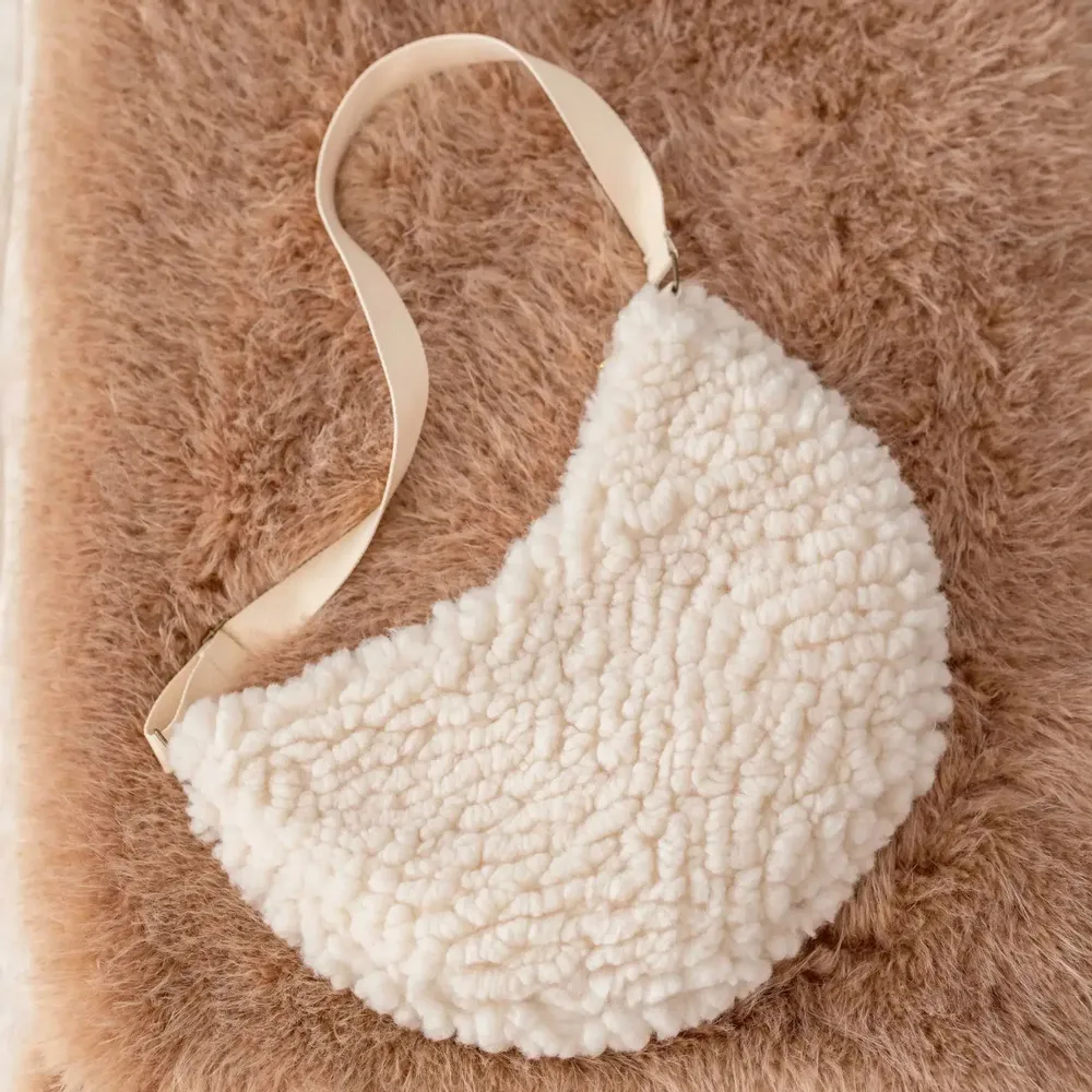 Sacs et cabas - Sac demi-lune Noam Neige 42 x 31 x 5 - MAISON VIVARAISE - SDE VIVARAISE WINKLER