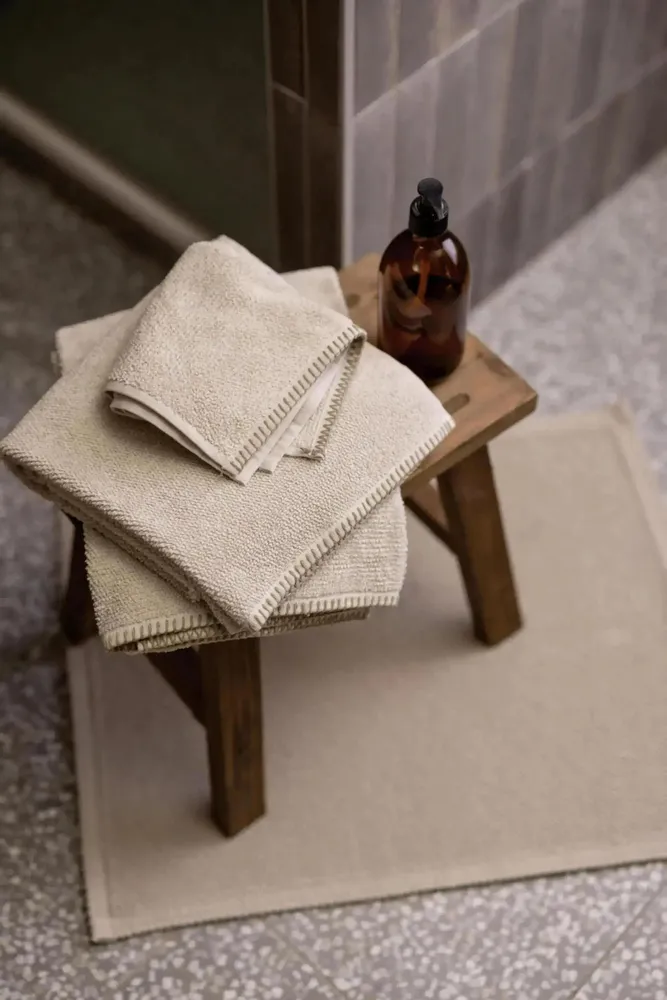 Autres linges de bain - Tapis de bain uni Etia Galet 54 x 110 - MAISON VIVARAISE - SDE VIVARAISE WINKLER