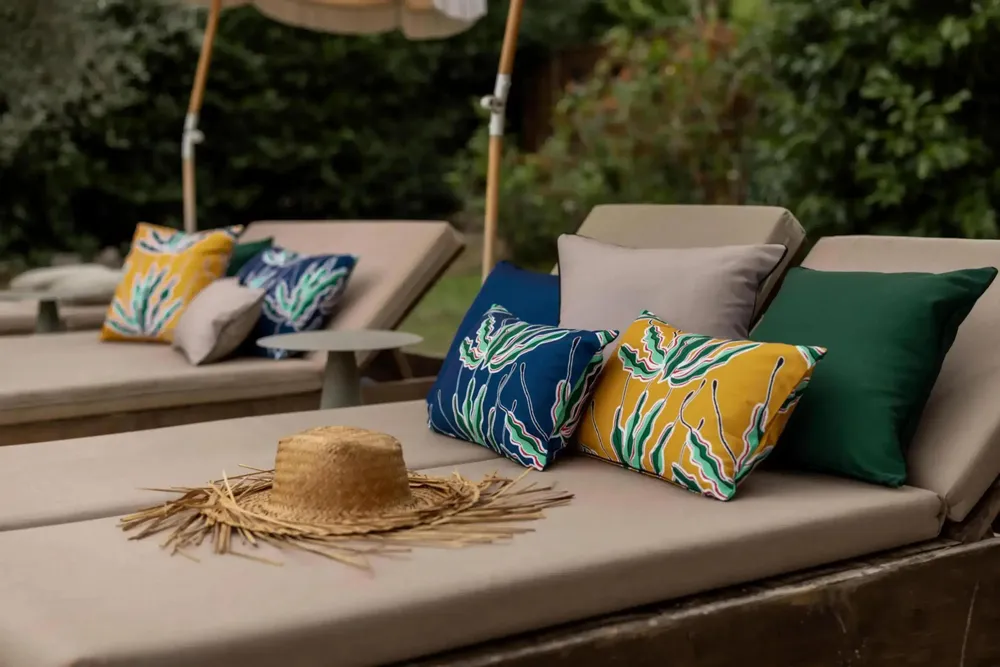 Coussins - Coussin uni Alga outdoor Epicea 45 x 45 - MAISON VIVARAISE - SDE VIVARAISE WINKLER