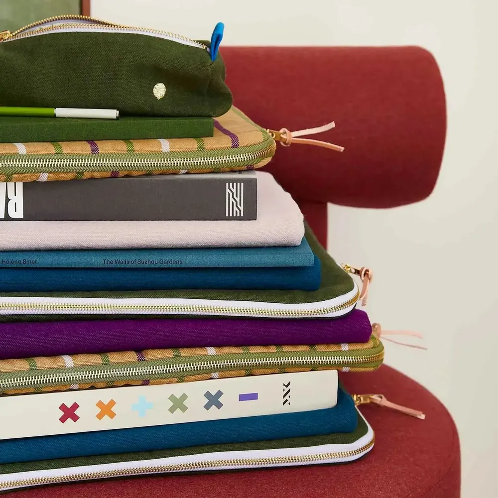 Clutches - Iona Laptop Sleeve Kale 15-16"" - LA CERISE SUR LE GATEAU
