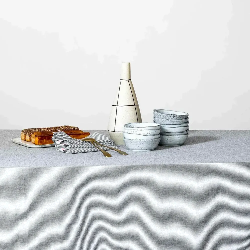 Table cloths - Finette Tablecloth Finette Caviar 160 X 350 - LA CERISE SUR LE GATEAU