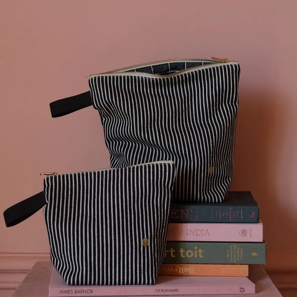 Clutches - Toiletry Bag Basile Caviar L 23 X 28 X 10 - LA CERISE SUR LE GATEAU