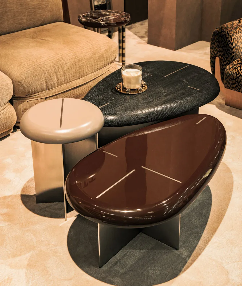 Tables pour hôtels - MASK Table d’appoint ronde - bois laqué, pied acier inoxidable brossé - DUISTT