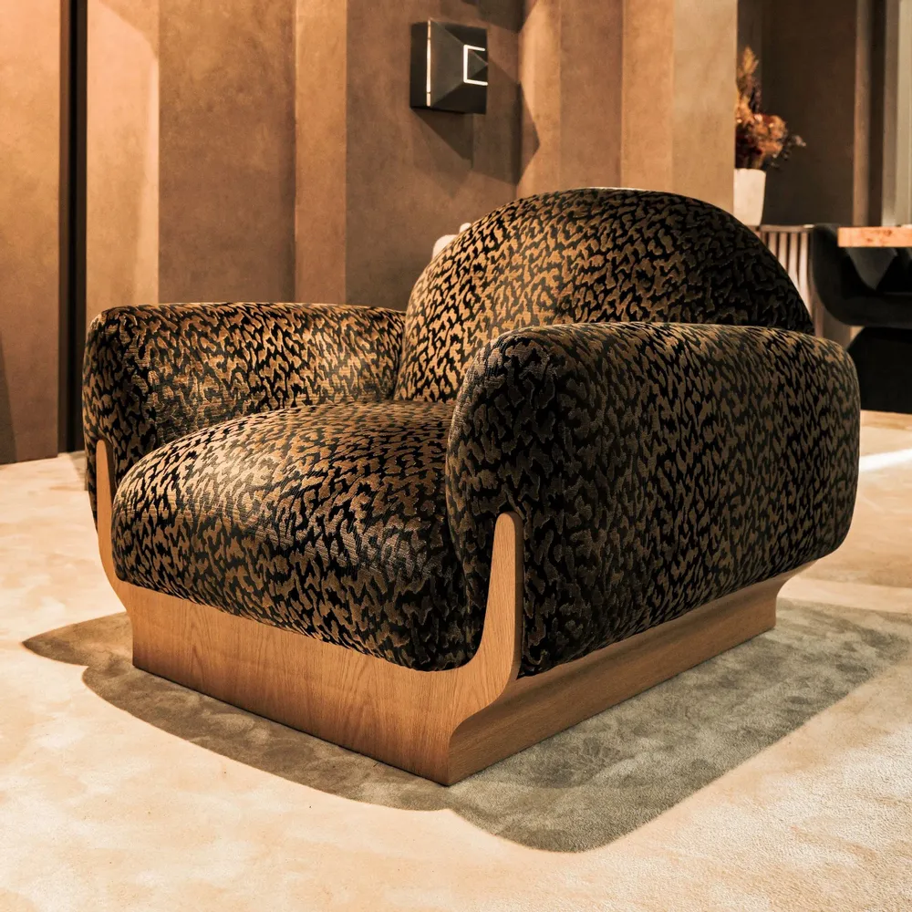 Sofas for hospitalities & contracts - COPACABANA Armchair upholstered COM Option - Natural Oak Base - DUISTT