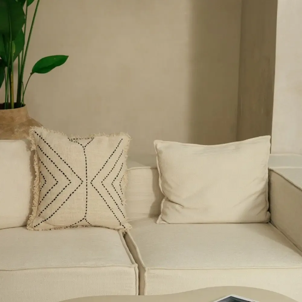 Fabric cushions - Black lines cushion - DESIGN TRIP