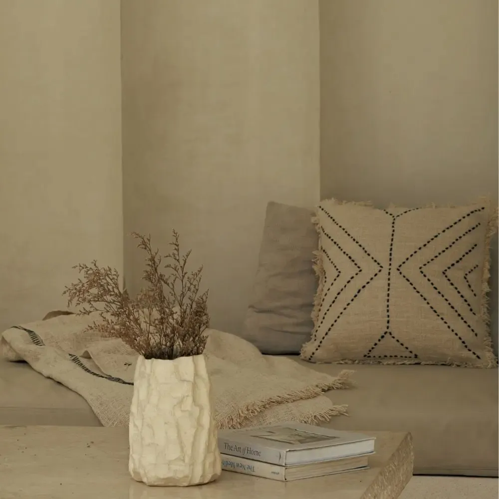 Fabric cushions - Black lines cushion - DESIGN TRIP