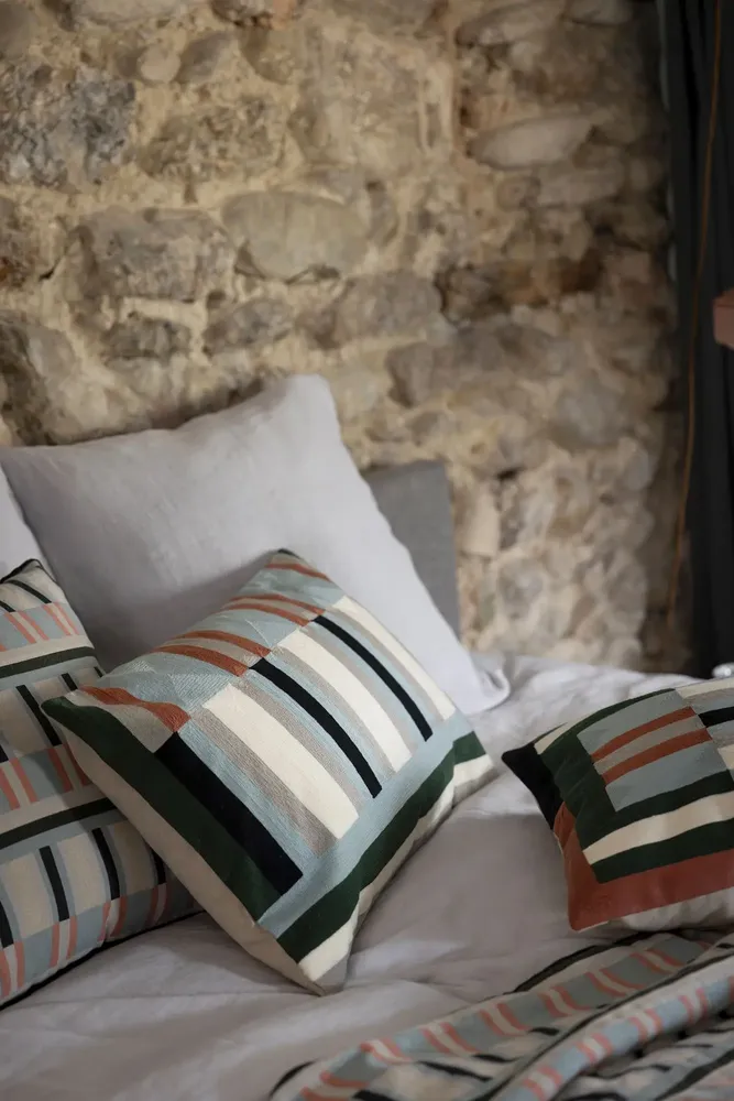 Coussins - Coussin brodé Jason Ciel 40 x 65 - MAISON VIVARAISE - SDE VIVARAISE WINKLER