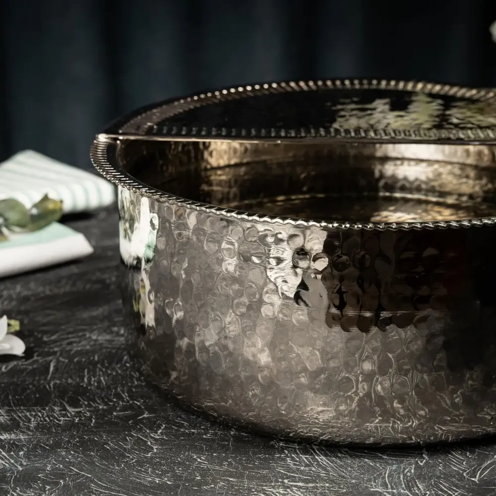 Spas - Vasque de Pédicure et Bain de Pieds en Cuivre Martelé avec Repose-Pied - BELS & PEARL