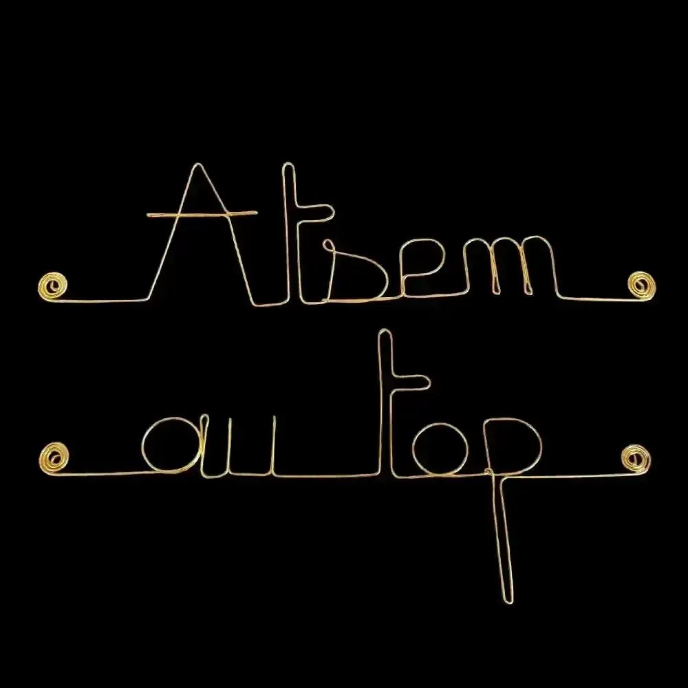 Cadeaux - Cadeau de fin d'année scolaire "ATSEM au top" - Décoration Laiton - BIJOUX DE MUR