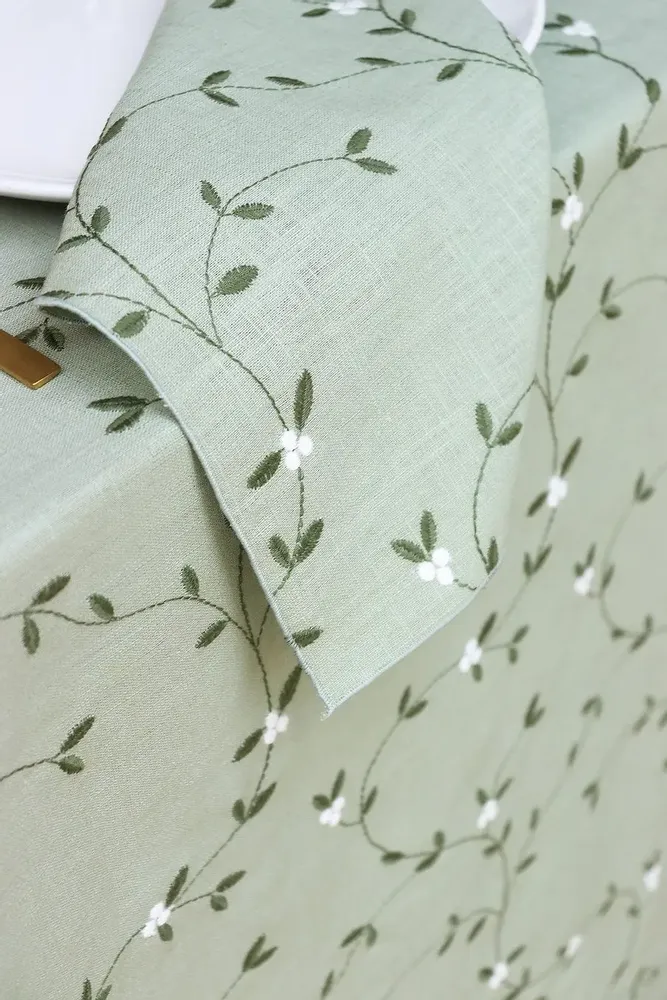 Table linen - Embroidered Linen Napkin | VISCHIO Green - GIARDINO SEGRETO