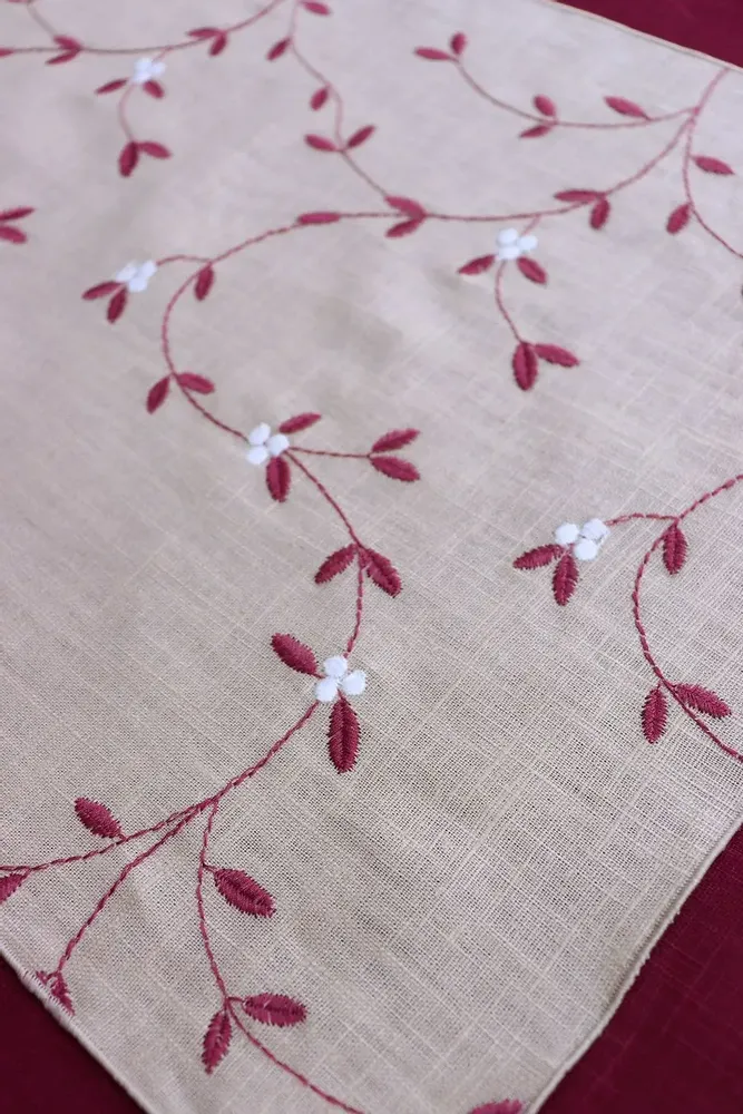 Table linen - Embroidered Linen Placemat | VISCHIO Bordeaux - GIARDINO SEGRETO