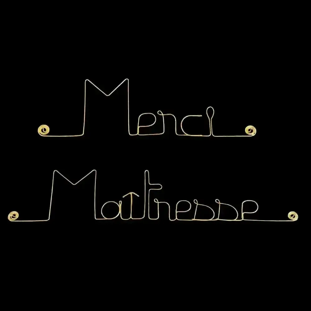 Cadeaux - Cadeau de fin d'année scolaire "Merci maîtresse" - Laiton - BIJOUX DE MUR