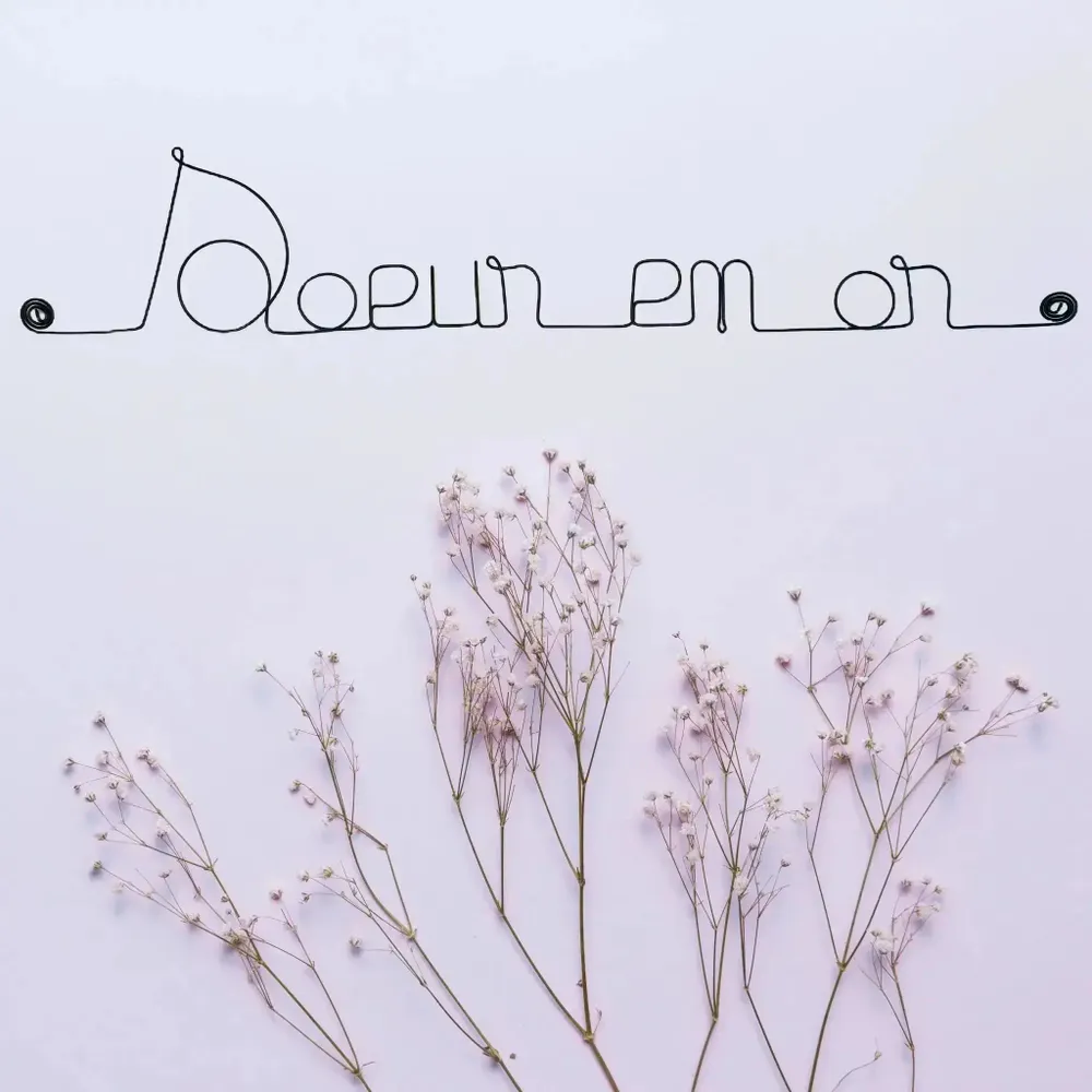 Gifts - Golden Sister Wire Wall Decoration - BIJOUX DE MUR