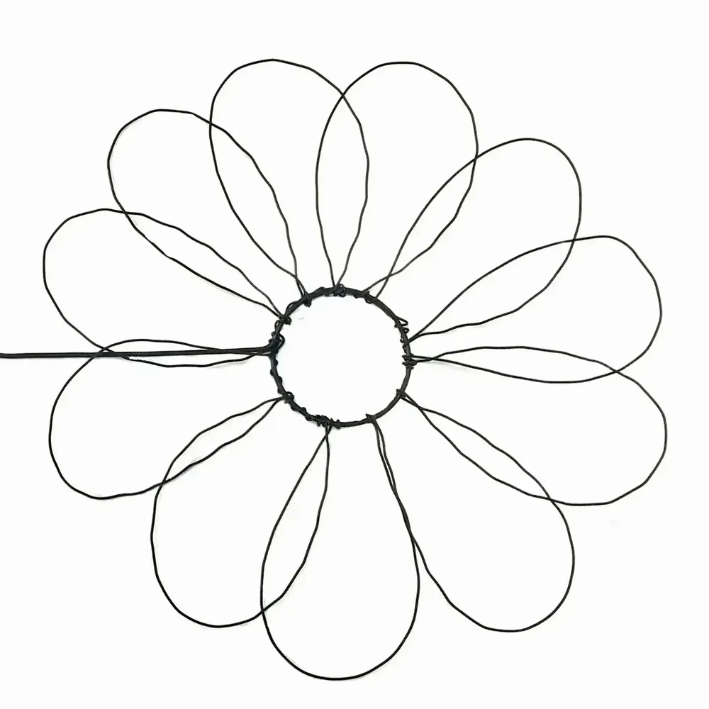 Other wall decoration - Daisy Flower - "Love" - ​​Wire Wall Decoration - BIJOUX DE MUR