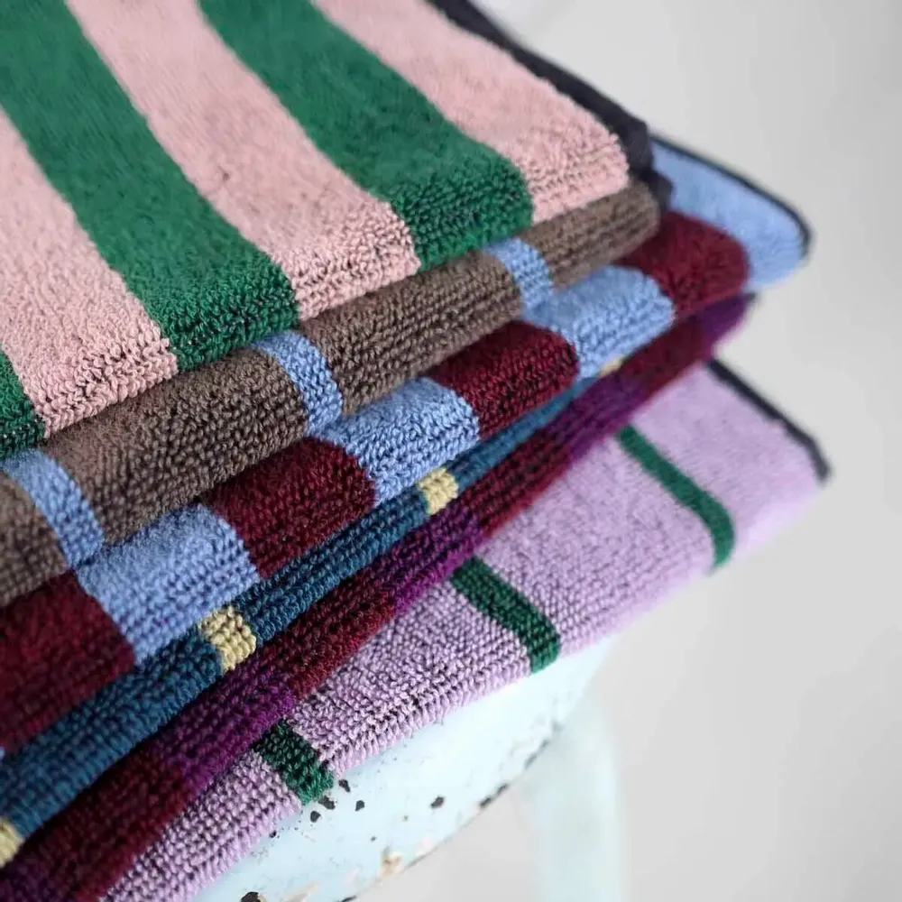 Serviettes de bain - Serviette de toilette Charly Basilic 50 x 100 - LA CERISE SUR LE GATEAU