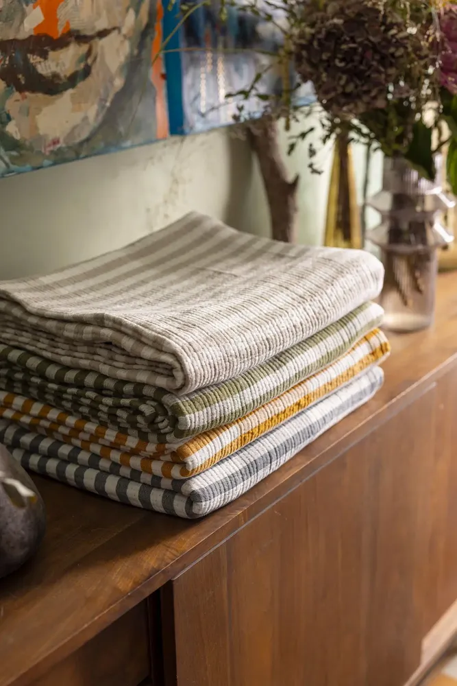 Throw blankets - Throw Calista Safran 137 X 180 - MAISON VIVARAISE - SDE VIVARAISE WINKLER