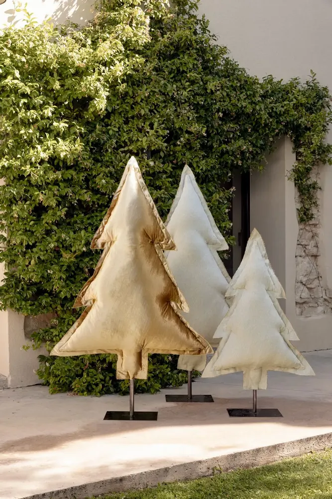 Decorative objects - Natural colored fir. - ROSE VELOURS