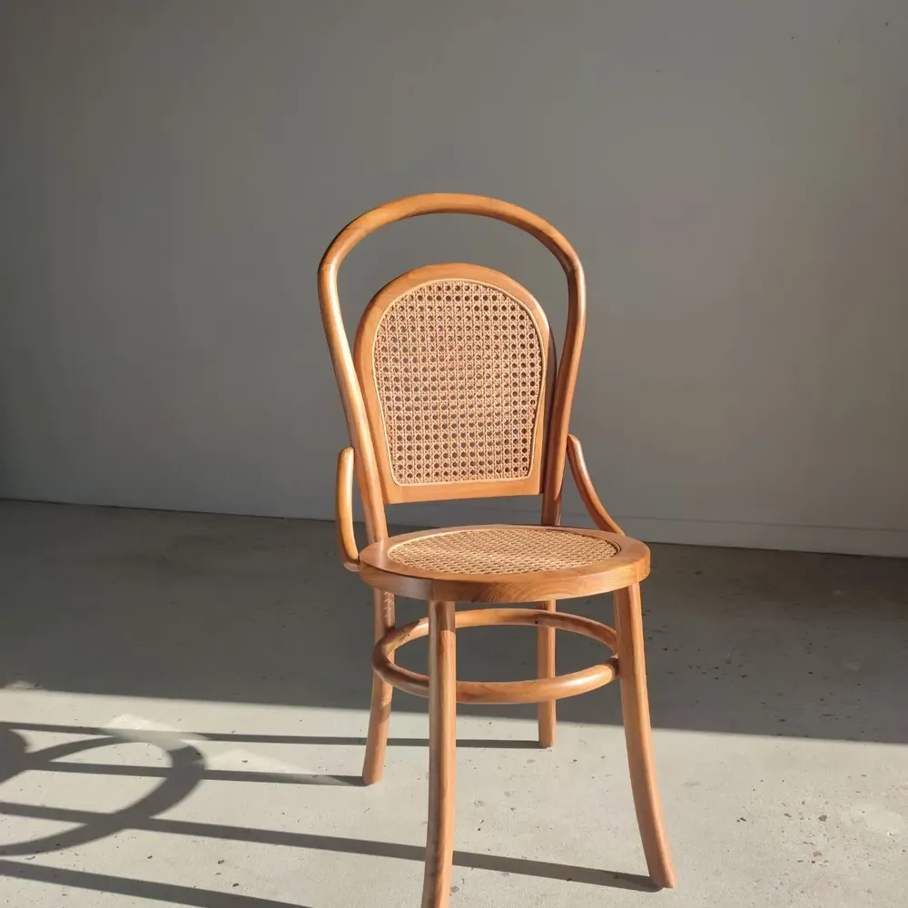 Chaises - Chaise cannée en bois naturel - OFFICE OBJETS