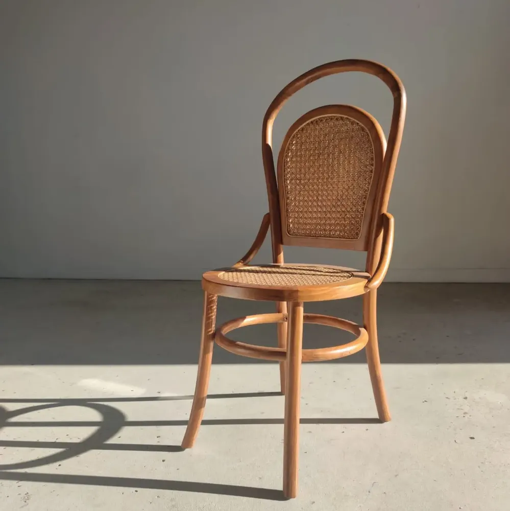 Chaises - Chaise cannée en bois naturel - OFFICE OBJETS