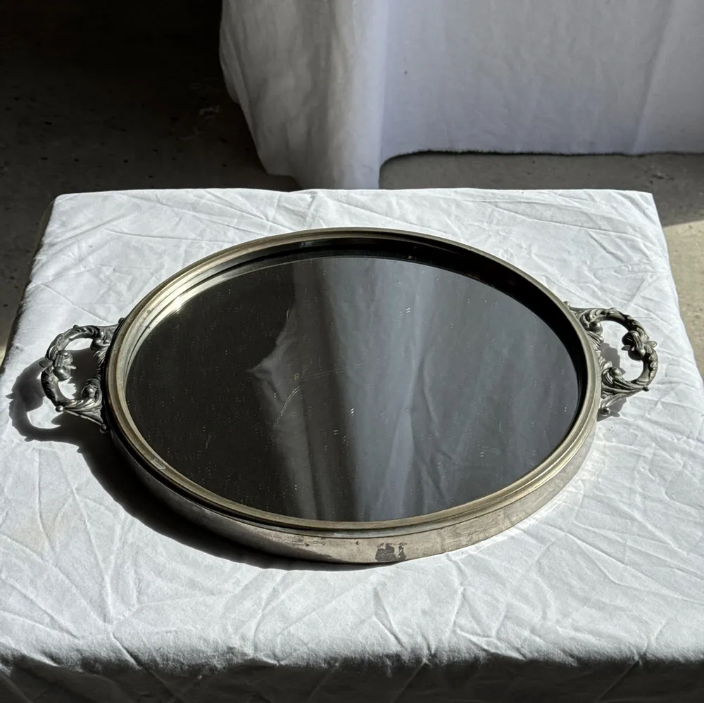 Plats et saladiers - Plateau miroir circulaire à deux anses H3,5 D48 - OFFICE OBJETS