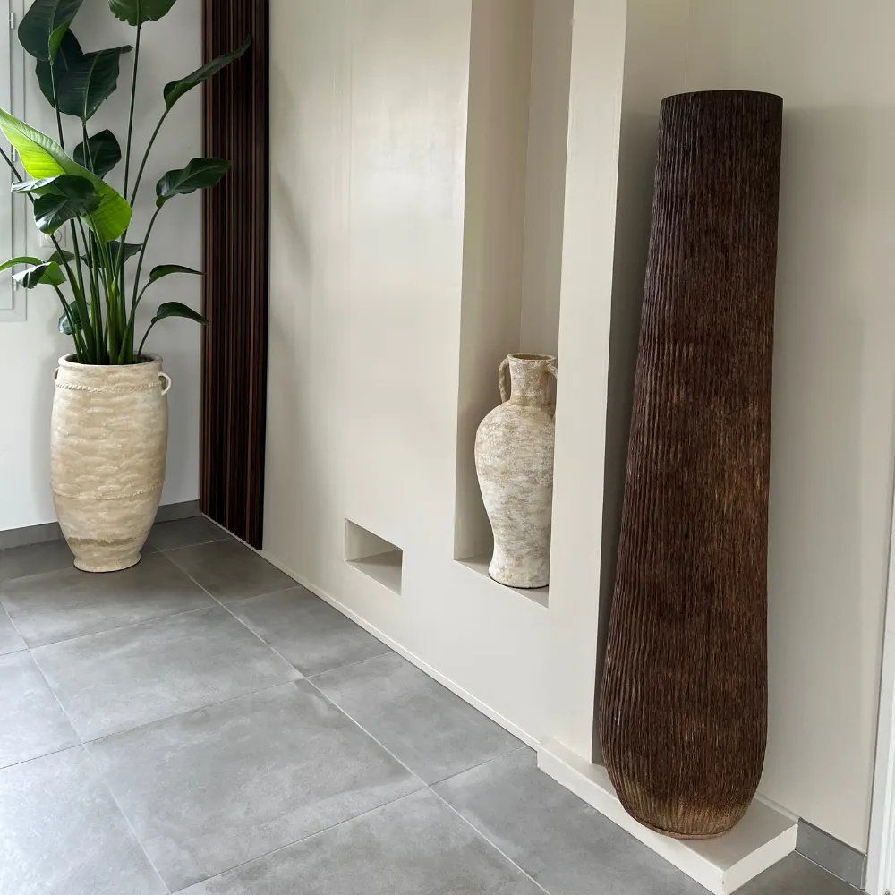 Decorative objects - Striated coconut pot - Solid coconut wood Height: 150 cm - DESIGN TRIP