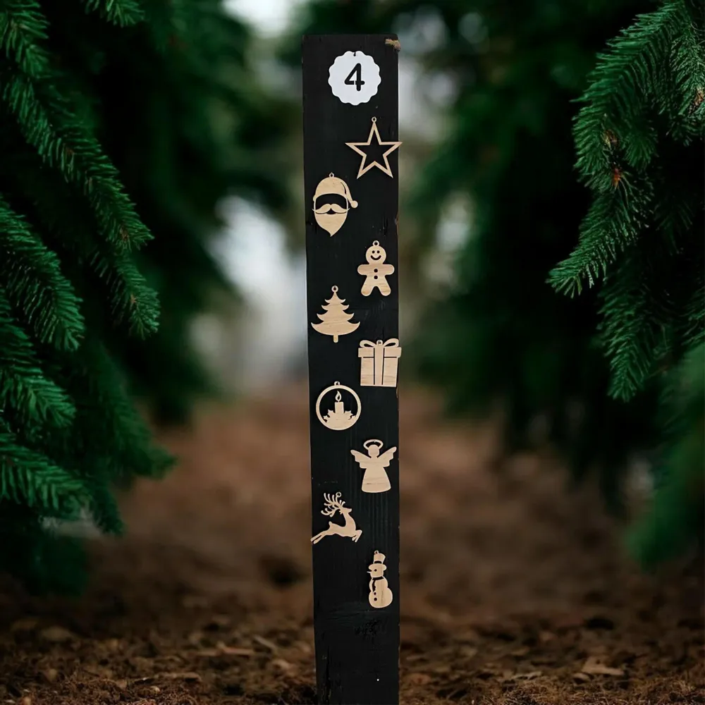 Christmas garlands and baubles - Christmas baubles - - Wooden subject collection - 9 pieces - LA COUR DU JUCH