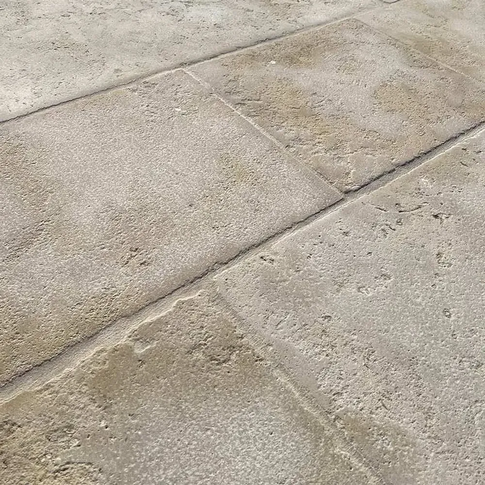 Outdoor floor coverings - Limestone abbey paving - LIGERIO