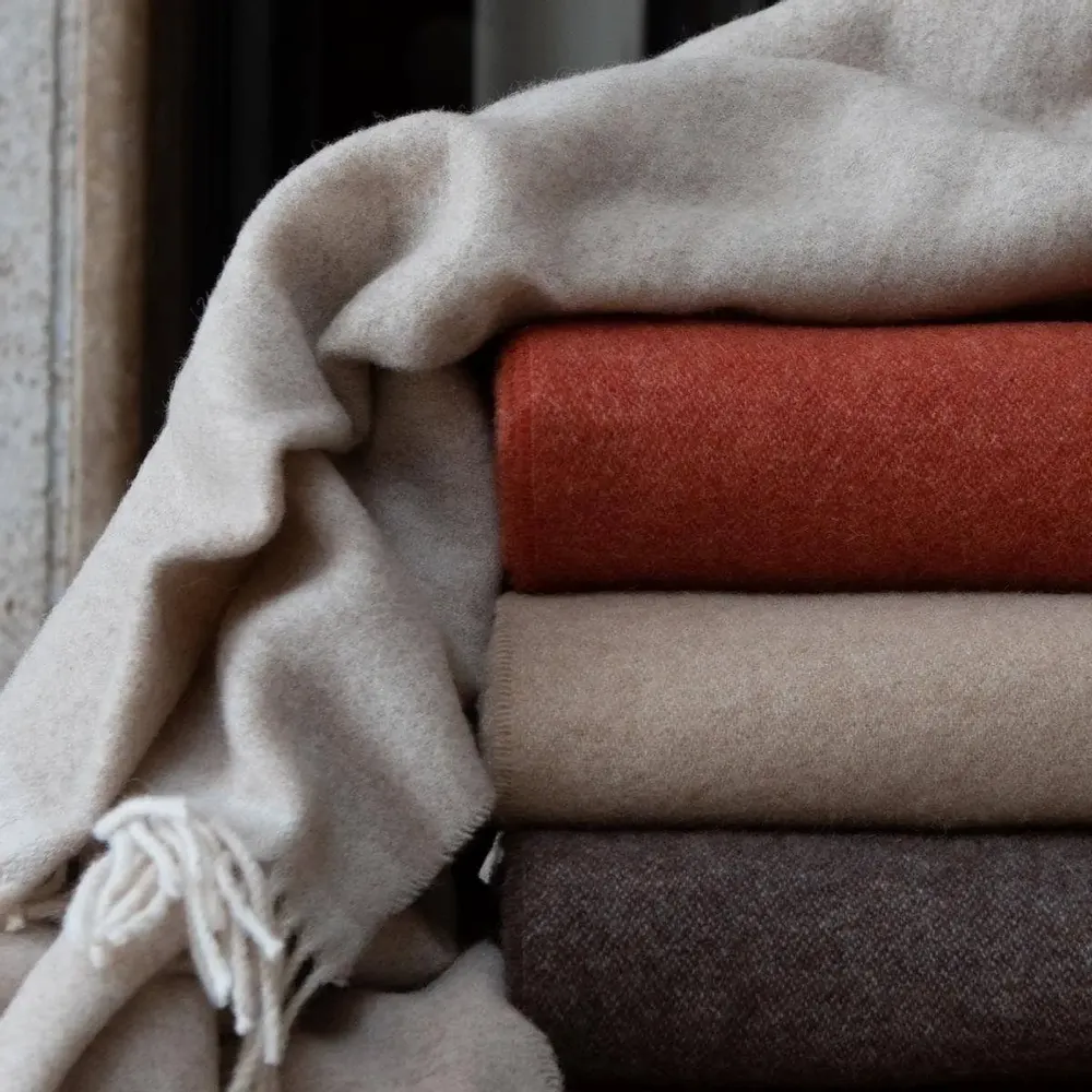 Throw blankets - Fara double-face recycled wool throw - SOFIA TOSCANO